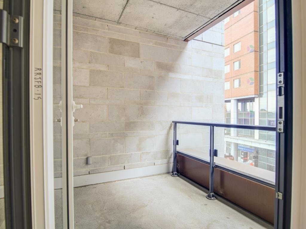 Balcony - 506-1288 Rue St-Antoine O., Montréal (Ville-Marie), QC -