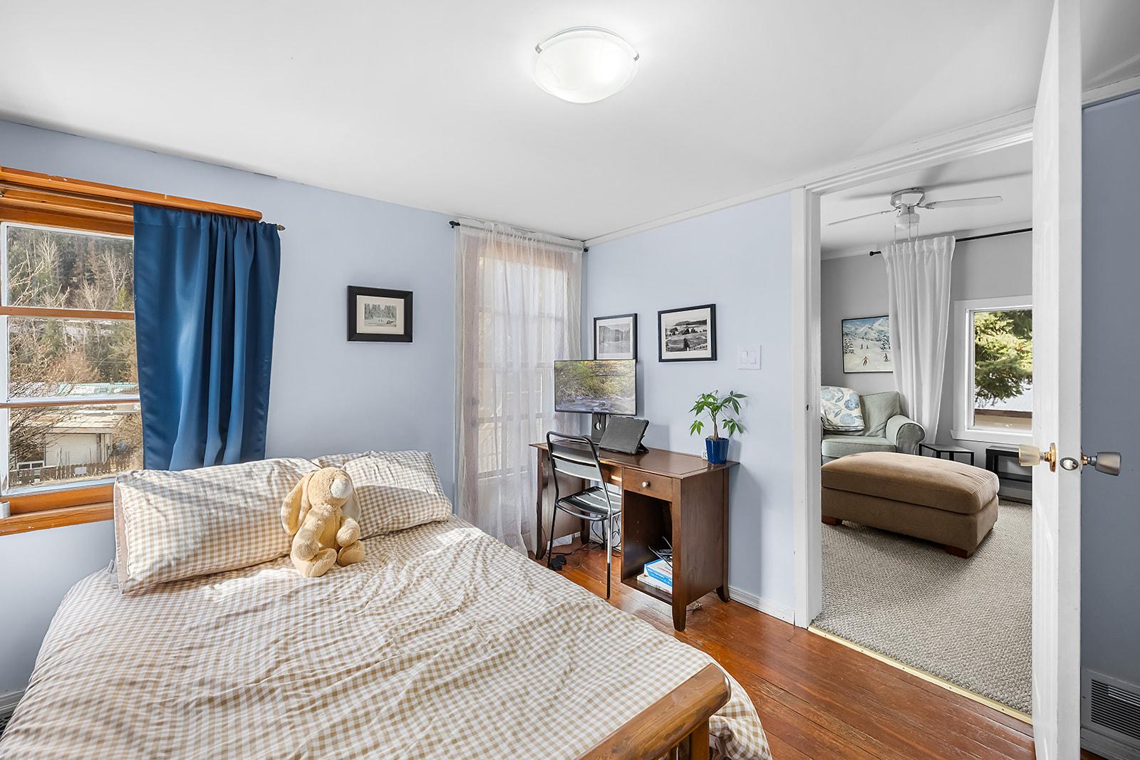 53 Spokane Street, Kimberley, BC - Indoor Photo Showing Bedroom
