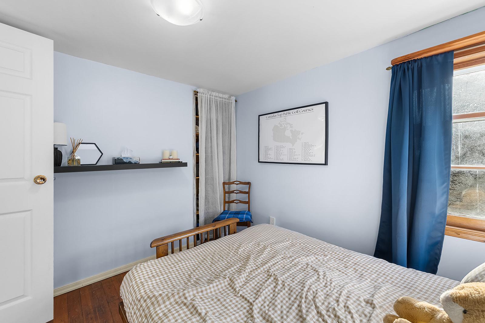 53 Spokane Street, Kimberley, BC - Indoor Photo Showing Bedroom
