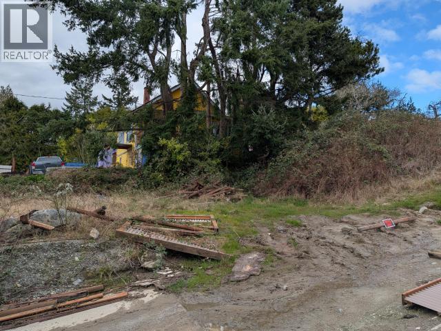 4572 Marine Ave, Powell River, BC