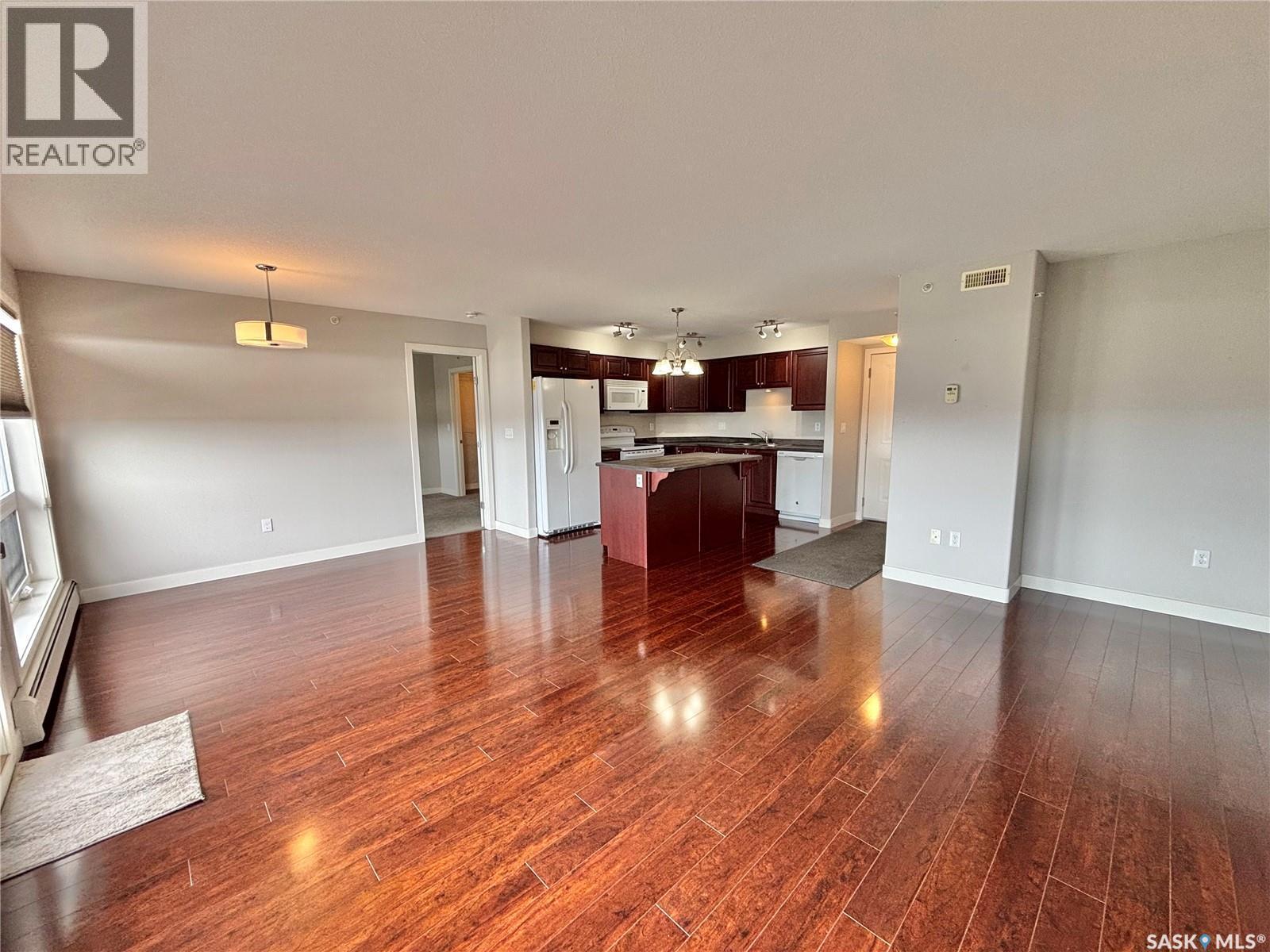 302 333 Morrison Drive, Yorkton, SK - Indoor