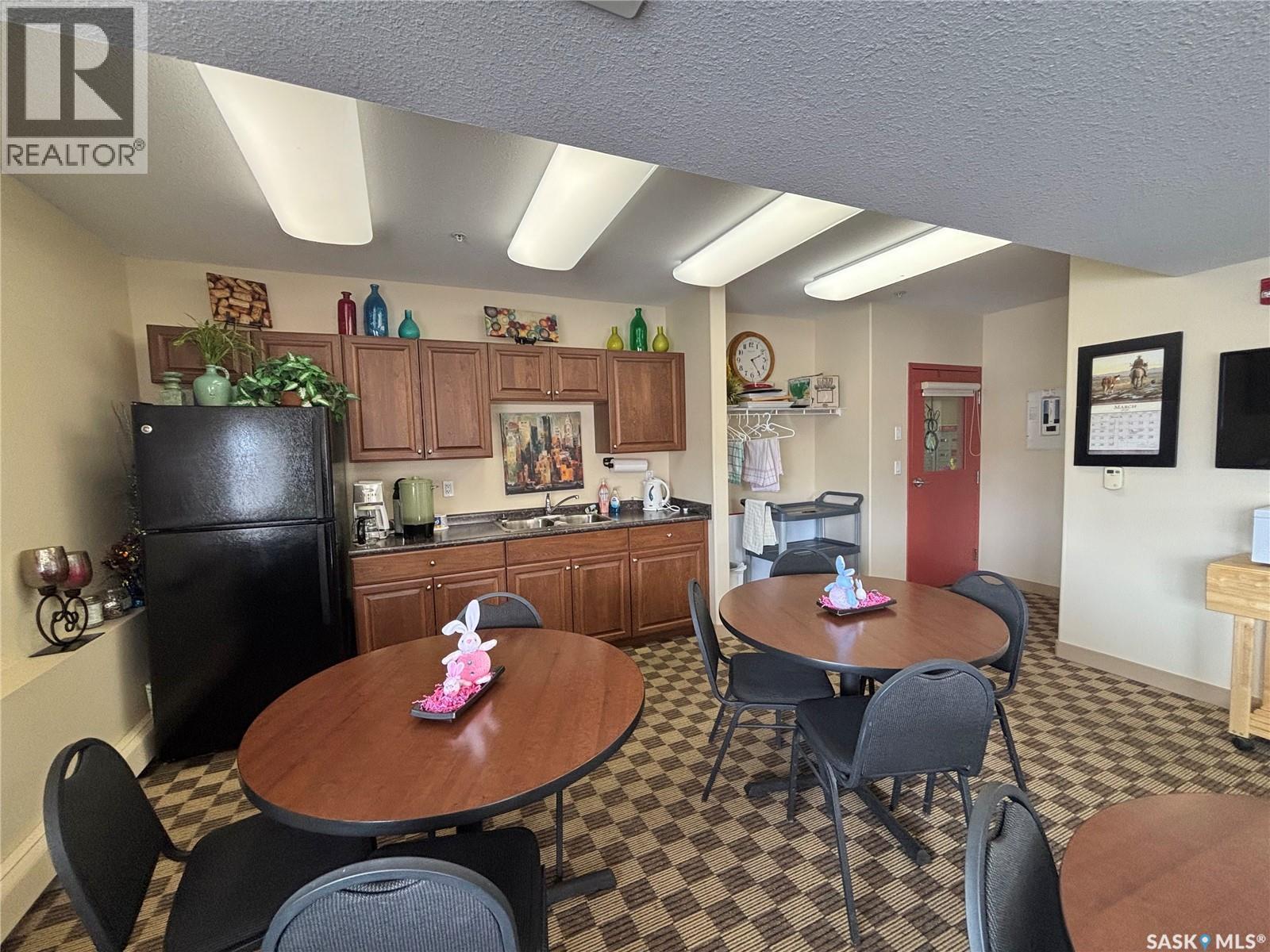 302 333 Morrison Drive, Yorkton, SK - Indoor