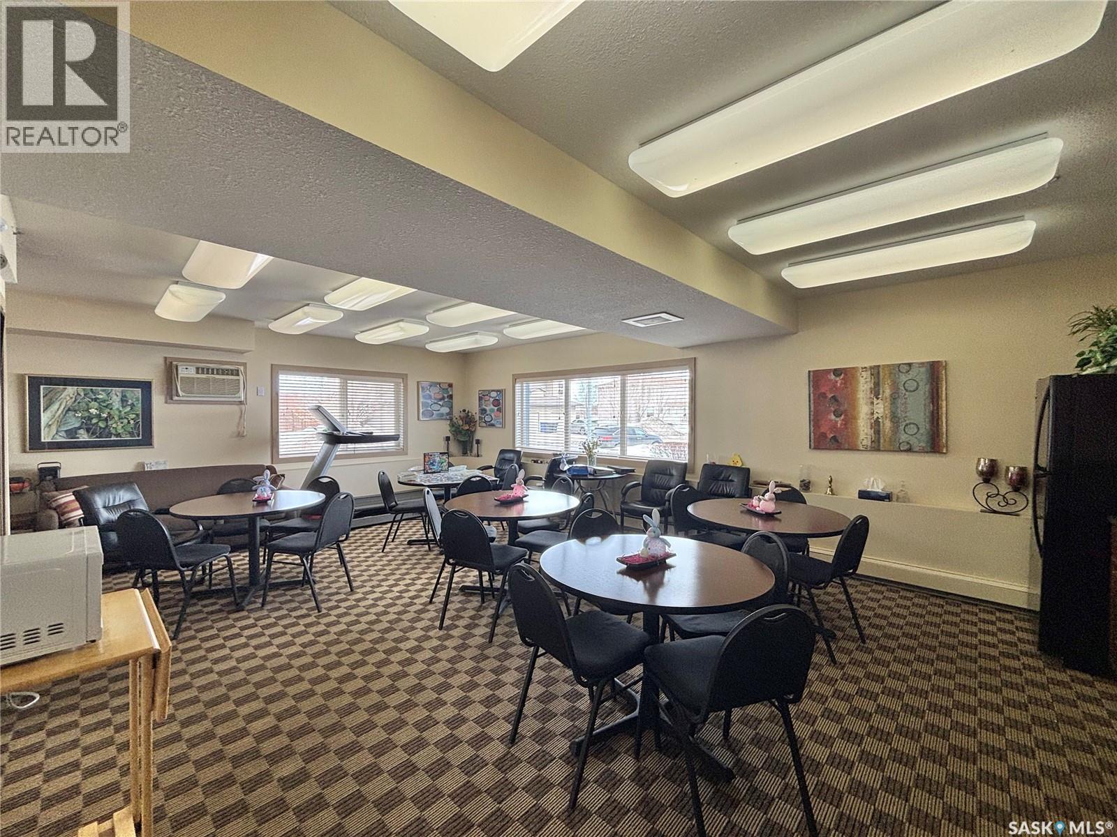 302 333 Morrison Drive, Yorkton, SK - Indoor