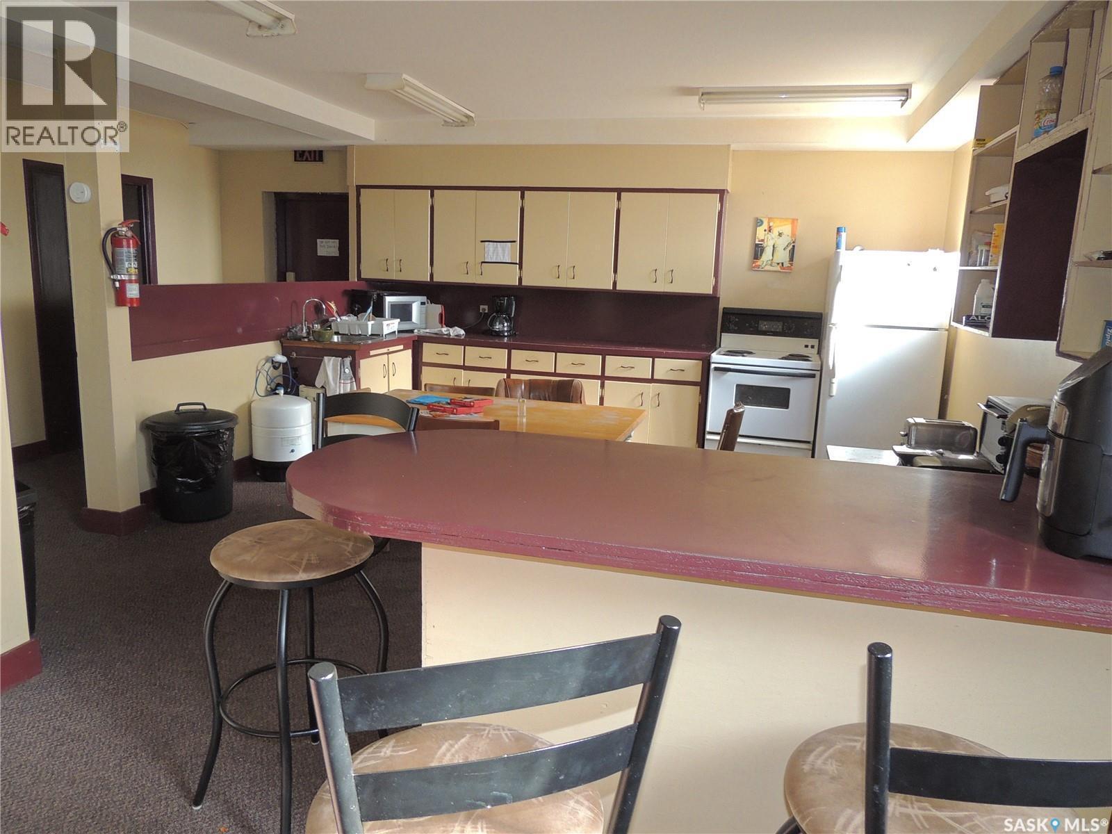 729 Carbon Avenue, Bienfait, SK - Indoor