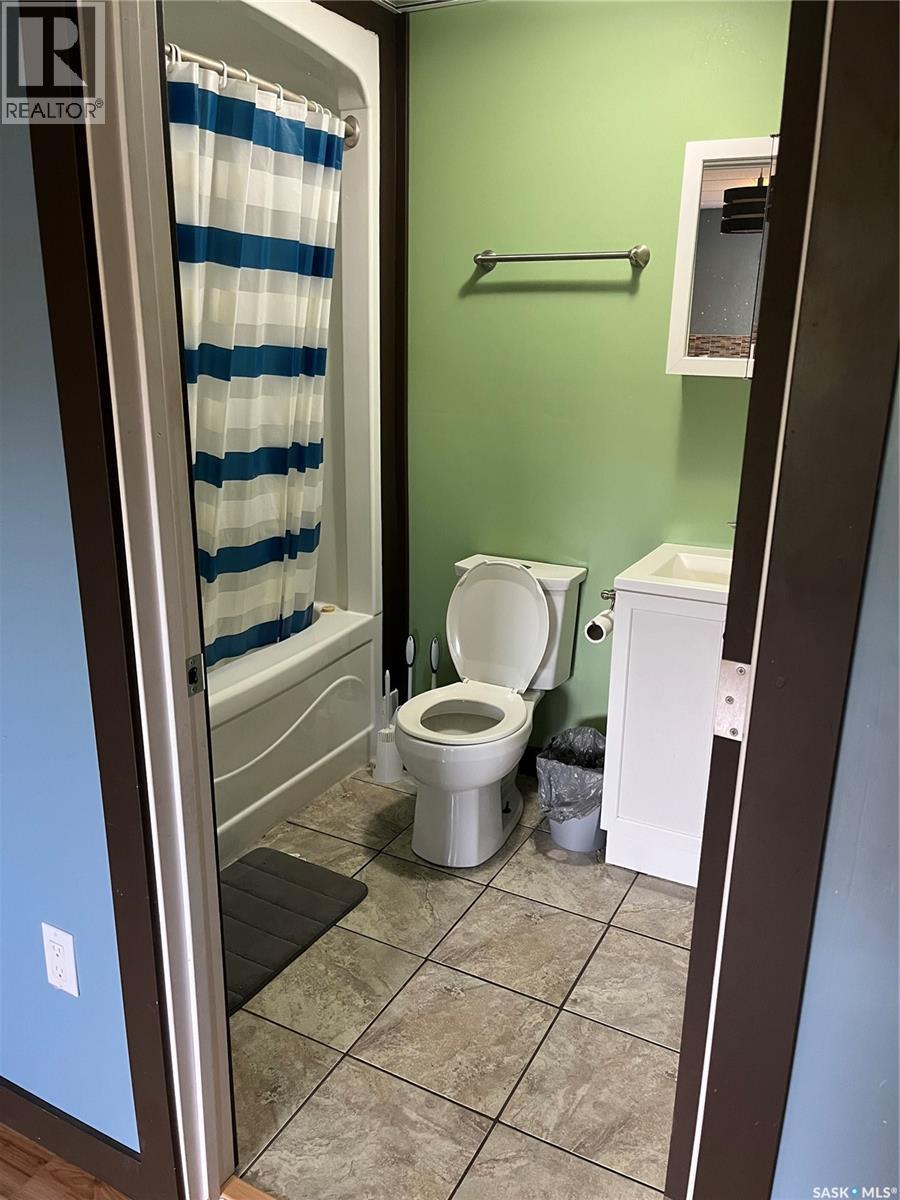 237 Eagle Point Drive, La Ronge, SK - Indoor Photo Showing Bathroom