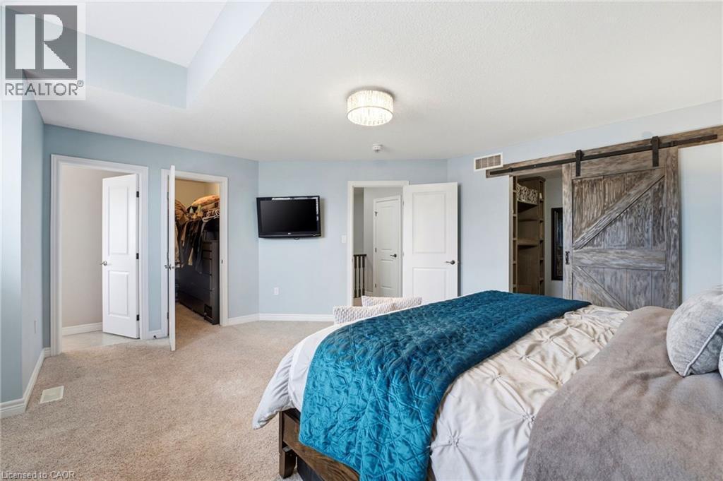 86 Fairgrounds Drive, Binbrook, ON - Indoor Photo Showing Bedroom