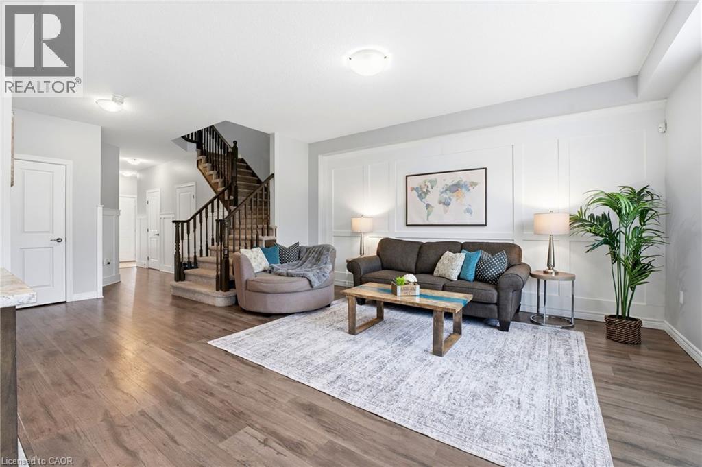 86 Fairgrounds Drive, Binbrook, ON - Indoor Photo Showing Living Room