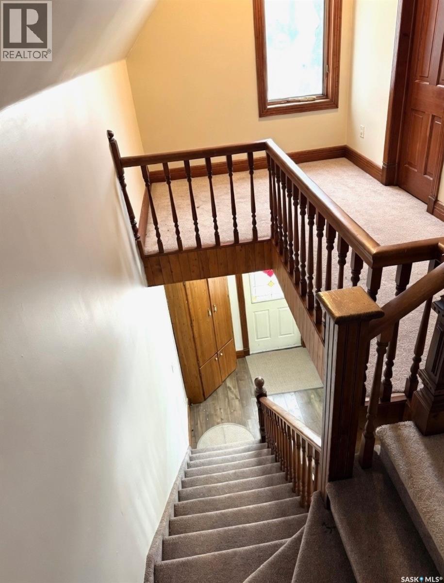 74 Third Avenue N, Yorkton, SK - Indoor Photo Showing Other Room