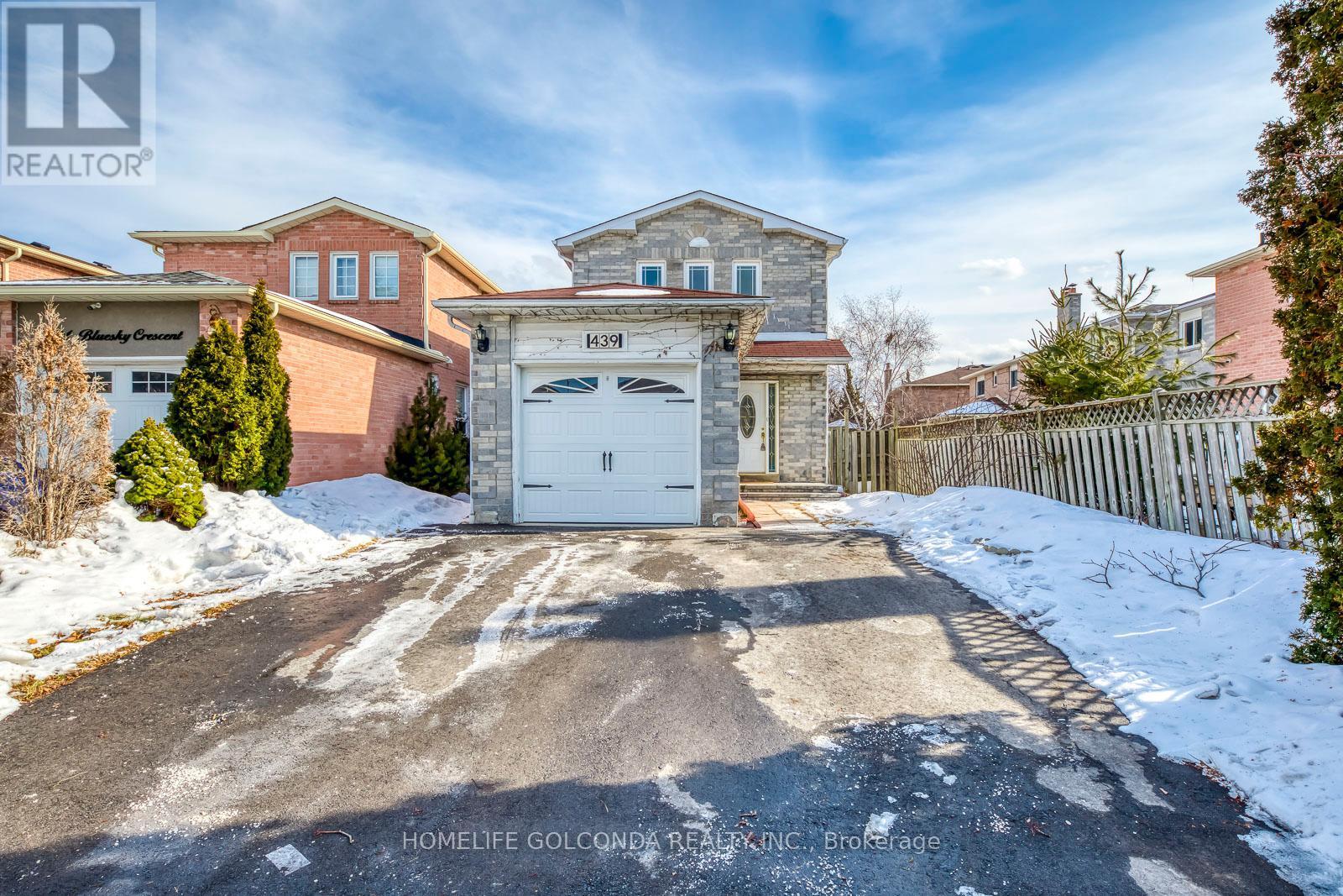 439 Bluesky Crescent, Mississauga, ON - Outdoor With Facade