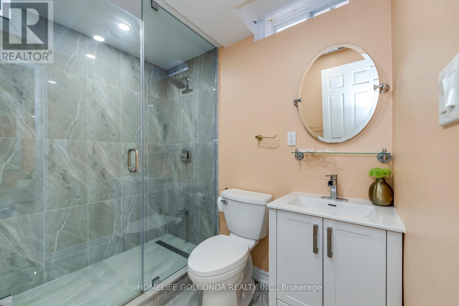 439 Bluesky Crescent, Mississauga, ON - Indoor Photo Showing Bathroom