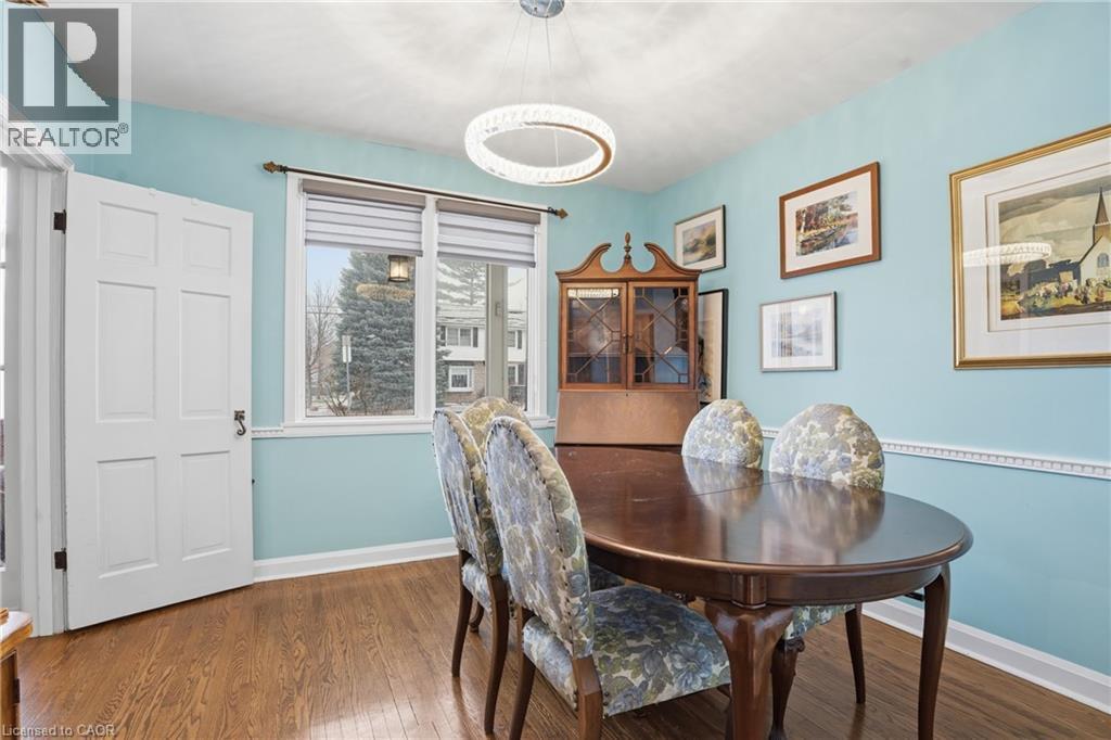 77 Arcade Crescent, Hamilton, ON - Indoor Photo Showing Dining Room