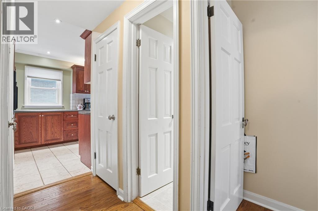 77 Arcade Crescent, Hamilton, ON - Indoor Photo Showing Other Room