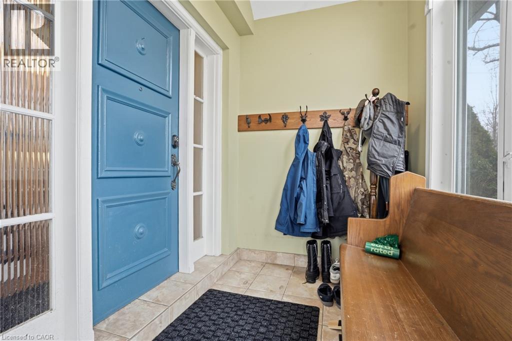 77 Arcade Crescent, Hamilton, ON - Indoor Photo Showing Other Room