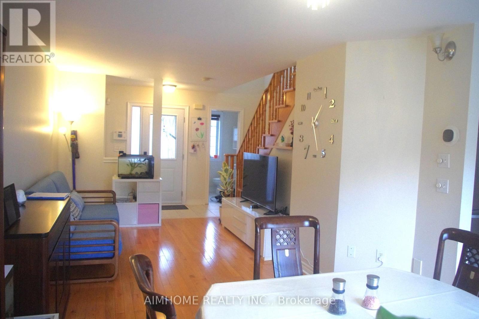 4889 James Austin Drive, Mississauga, ON - Indoor Photo Showing Dining Room