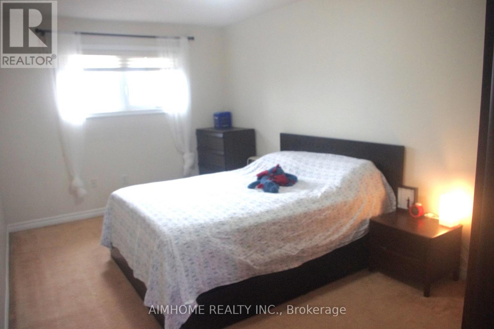 4889 James Austin Drive, Mississauga, ON - Indoor Photo Showing Bedroom