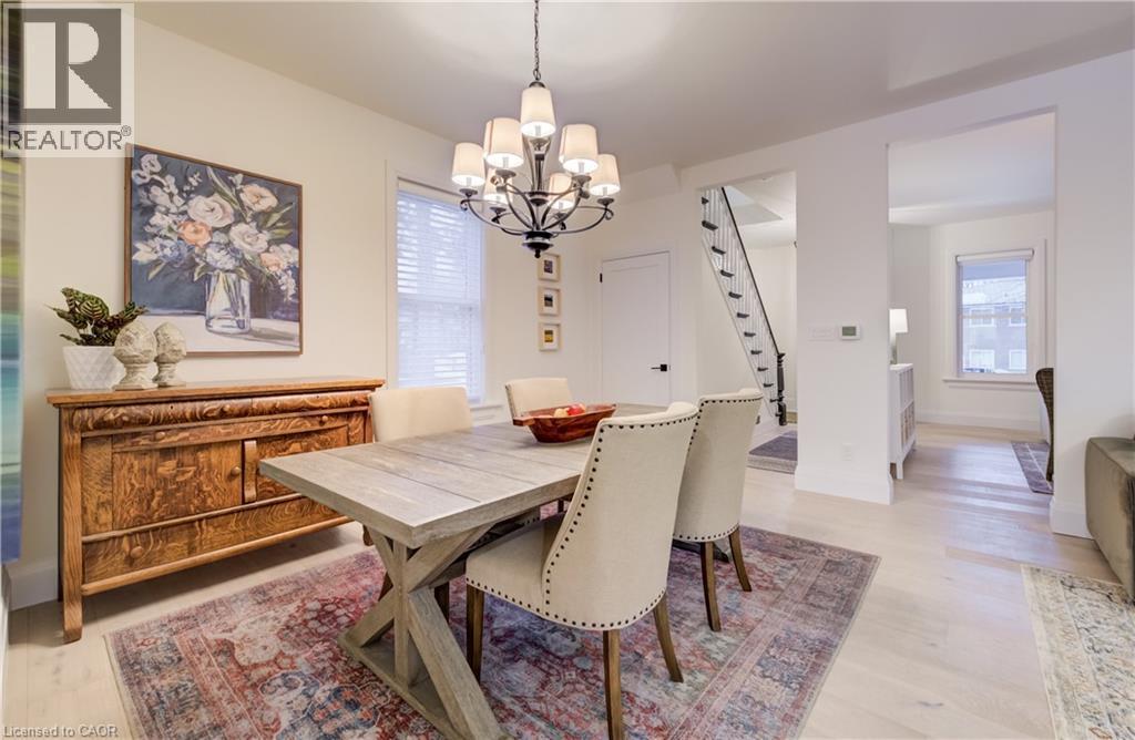 38 Euclid Avenue, Waterloo, ON - Indoor Photo Showing Dining Room