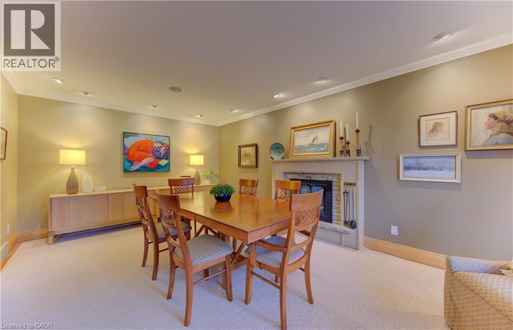 140 Aberdeen Road, Kitchener, ON - Indoor Photo Showing Dining Room