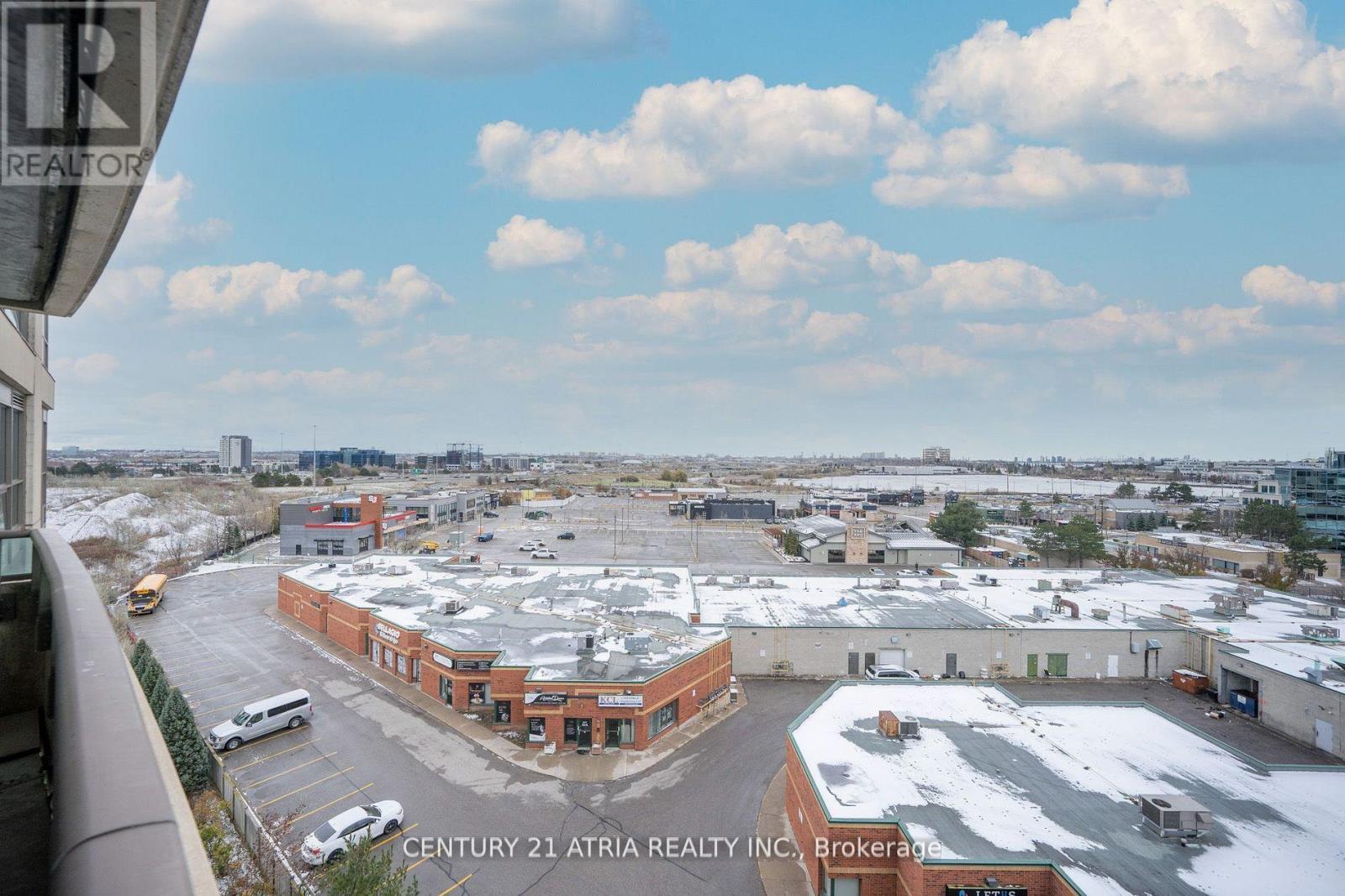 812 - 75 Norman Bethune Avenue, Richmond Hill, ON - Outdoor With View