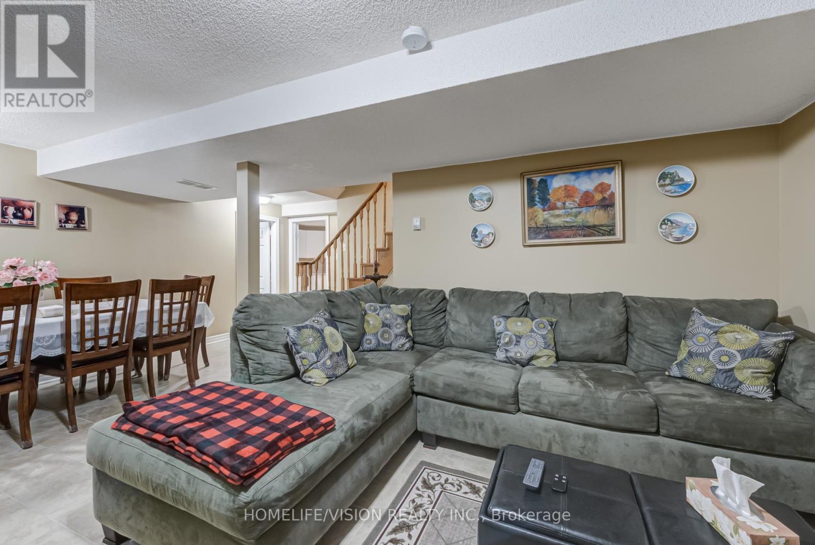 55 Etherington Crescent, Barrie, ON - Indoor Photo Showing Living Room