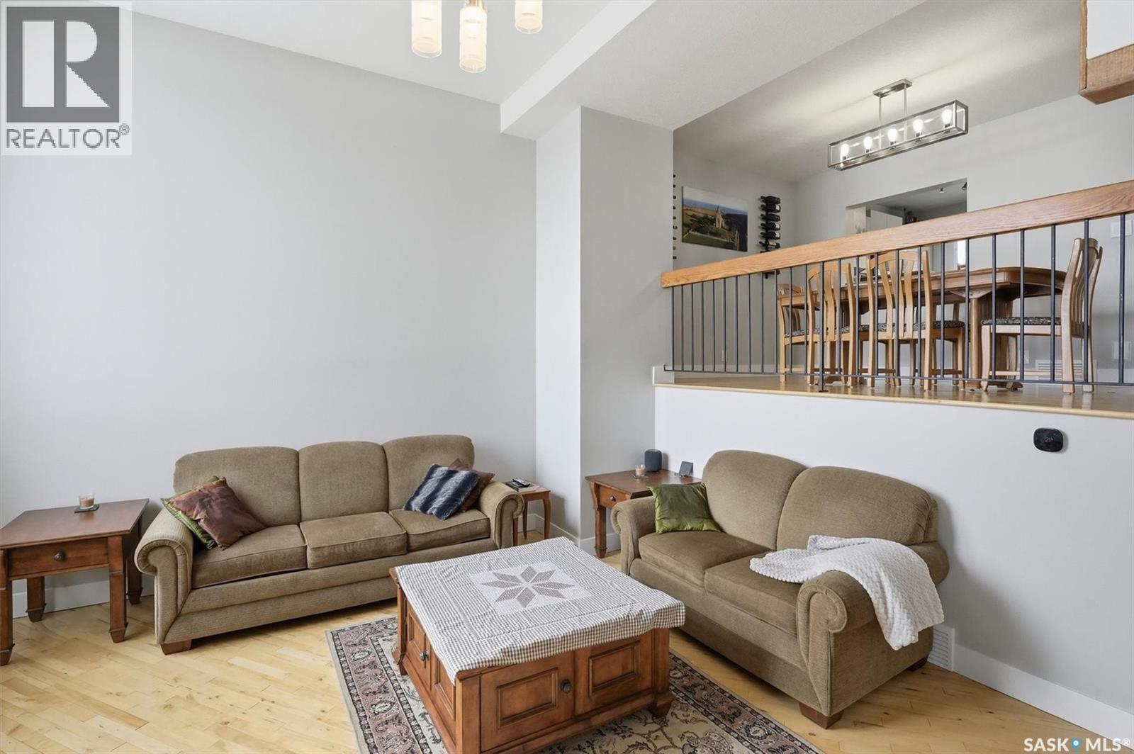 14 455 Pinehouse Drive, Saskatoon, SK - Indoor Photo Showing Living Room