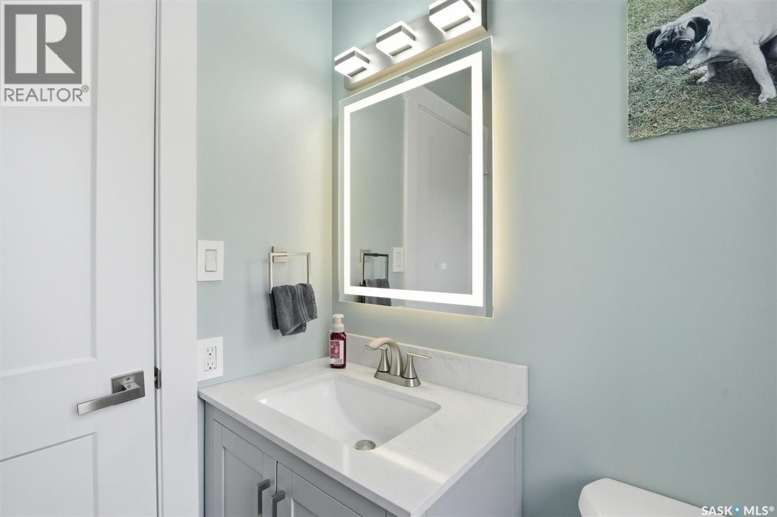 14 455 Pinehouse Drive, Saskatoon, SK - Indoor Photo Showing Bathroom