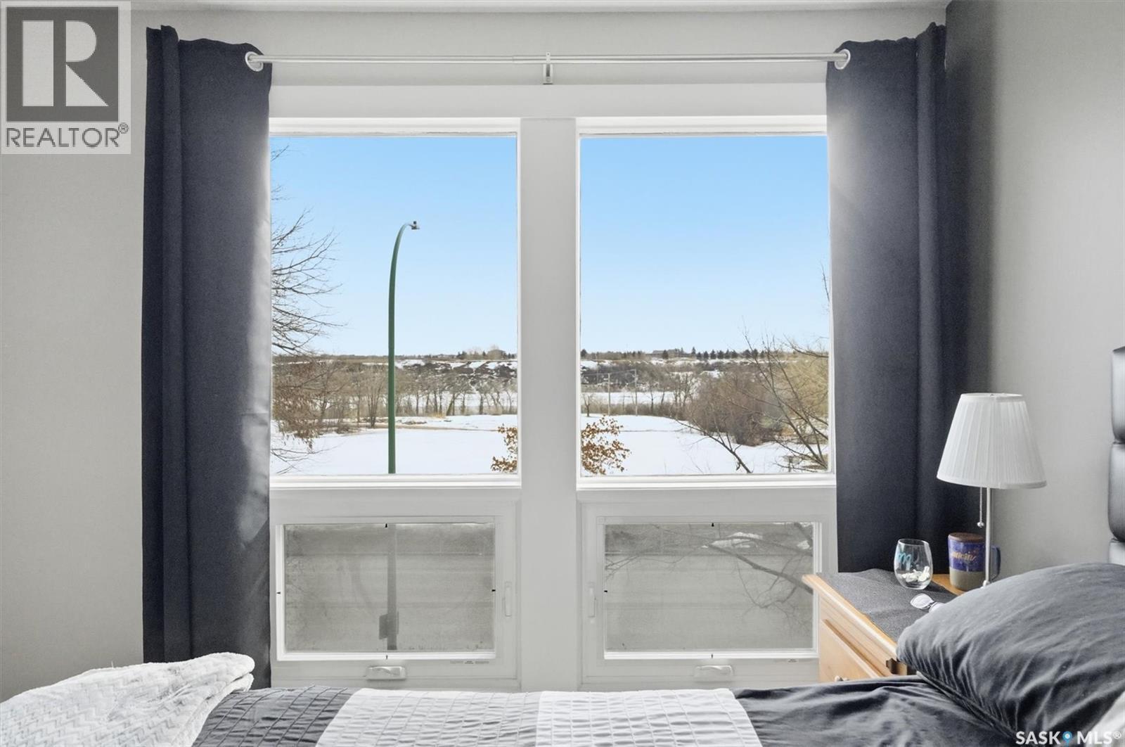 14 455 Pinehouse Drive, Saskatoon, SK - Indoor Photo Showing Bedroom