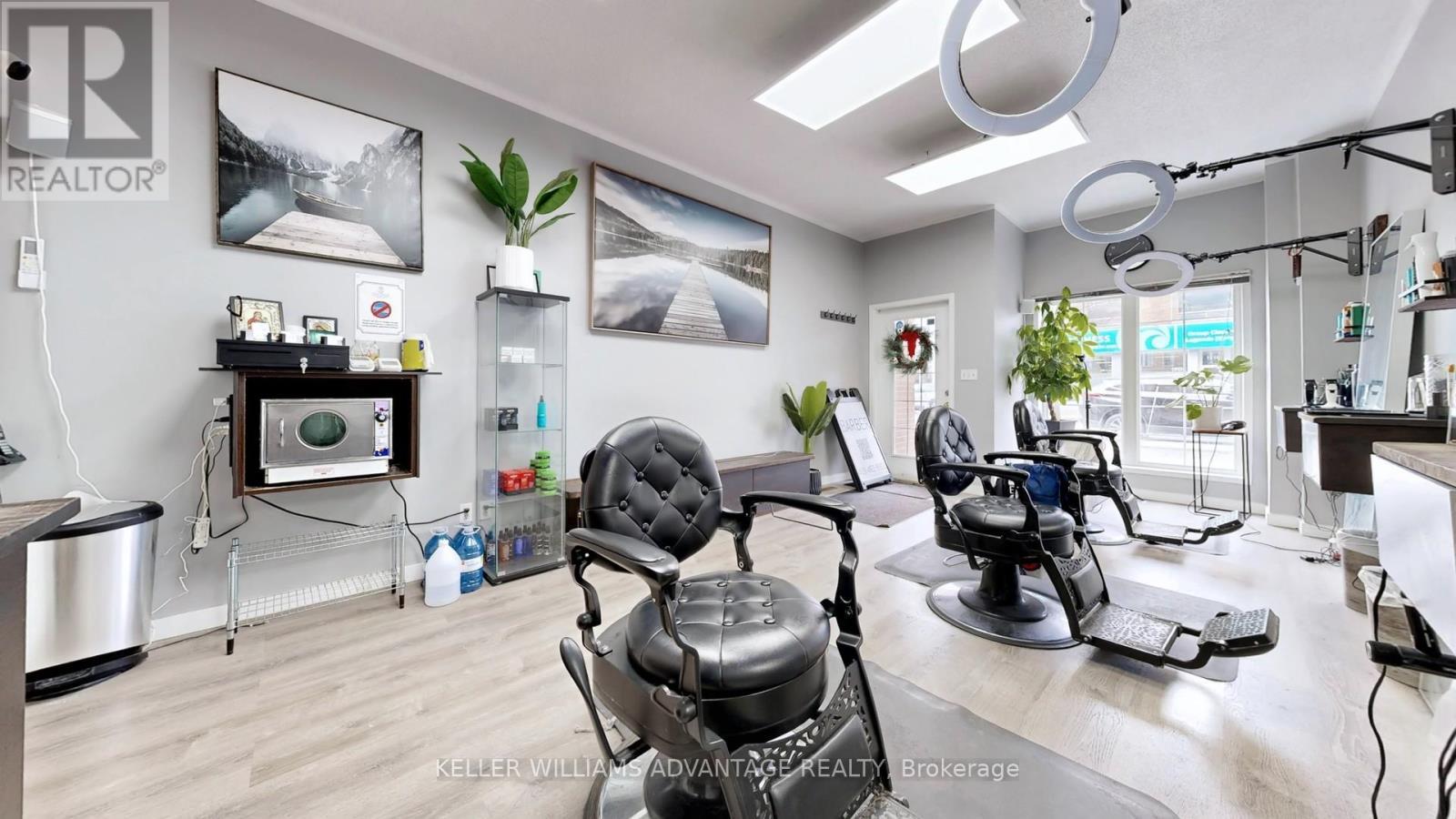 1521 Danforth Avenue, Toronto, ON - Indoor