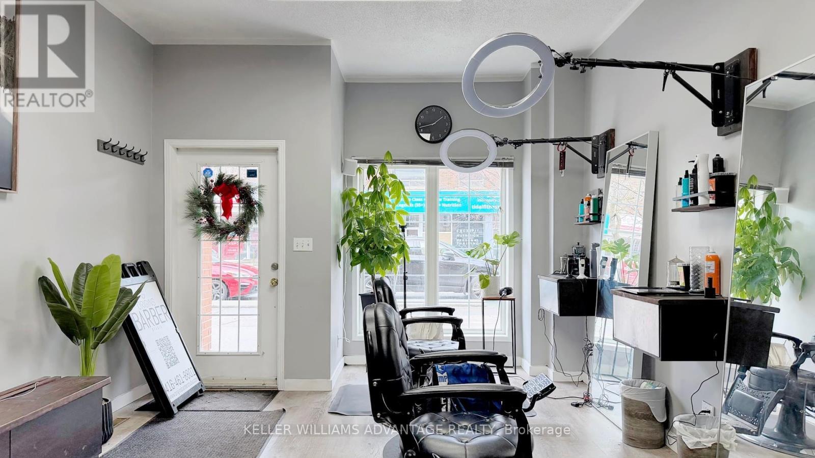 1521 Danforth Avenue, Toronto, ON - Indoor