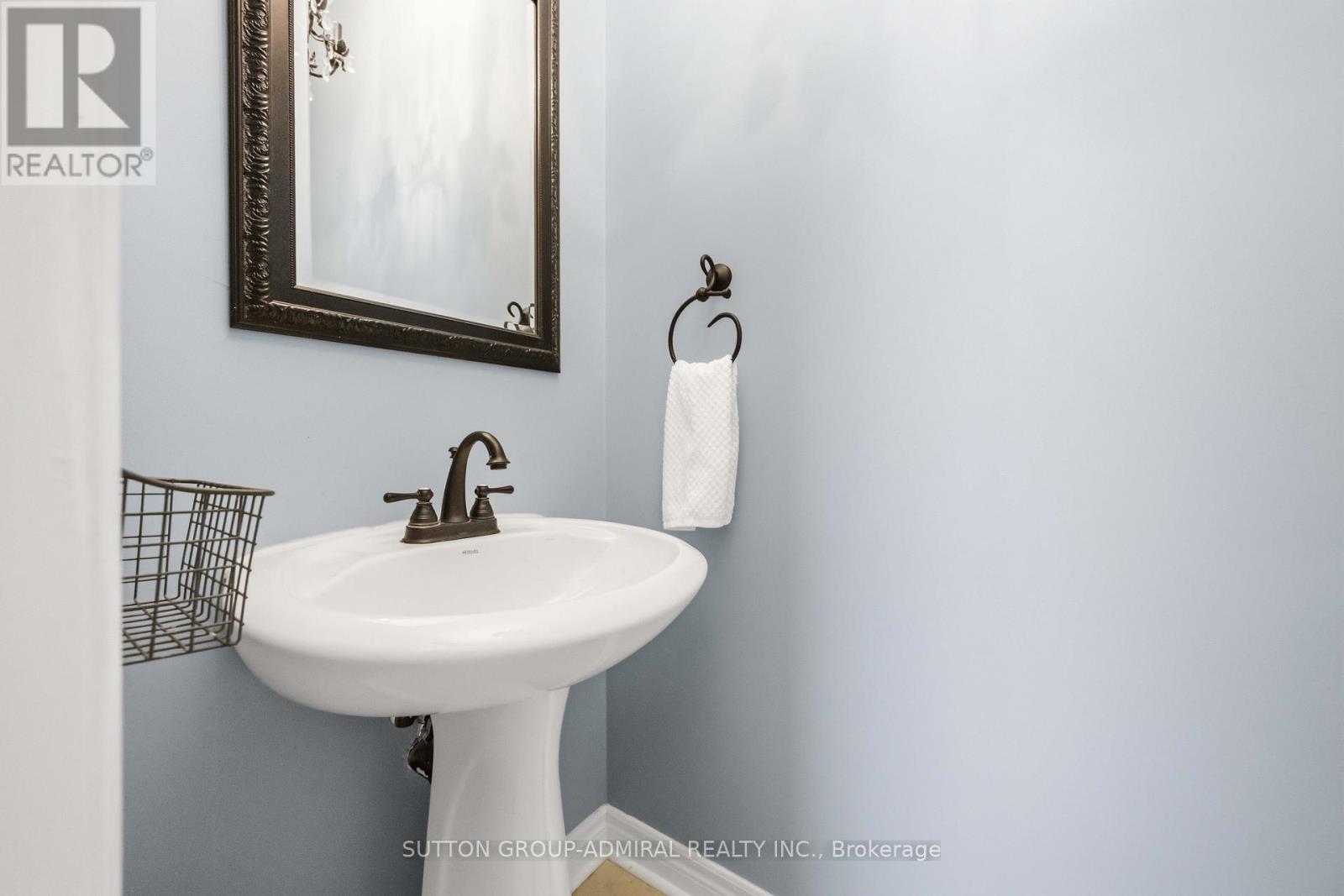 64 Evaridge Drive, Markham, ON - Indoor Photo Showing Bathroom