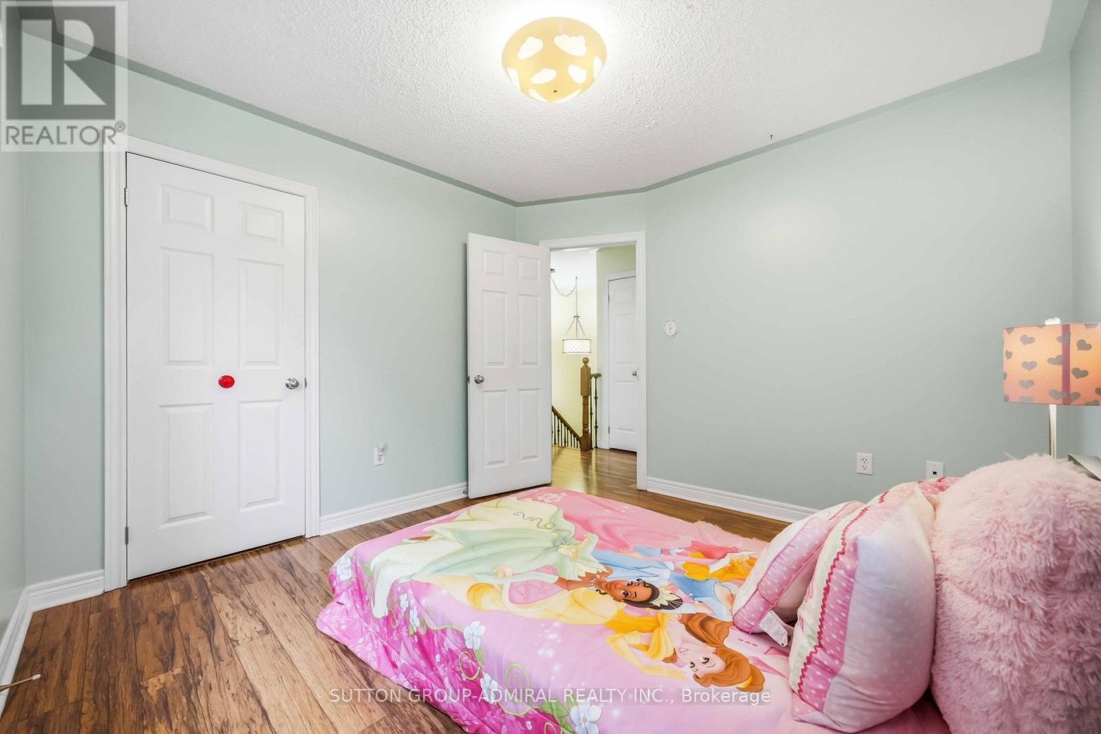 64 Evaridge Drive, Markham, ON - Indoor Photo Showing Bedroom