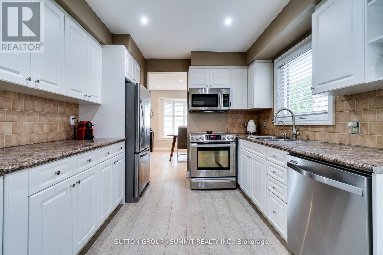 1624 Lewes Way, Mississauga, ON - Indoor Photo Showing Kitchen