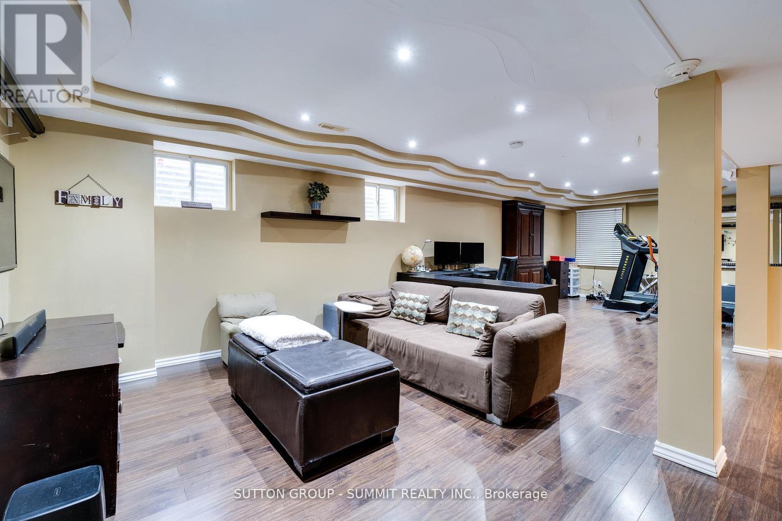 1624 Lewes Way, Mississauga, ON - Indoor Photo Showing Basement