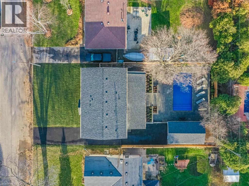 5502 Eaton Avenue, Burlington, ON - Outdoor