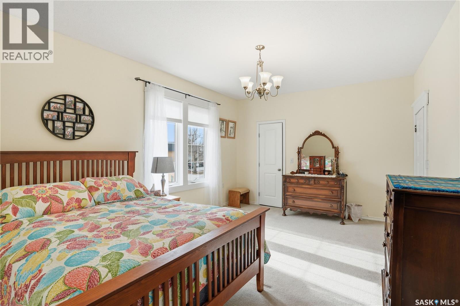 205 3Rd Avenue, Harris, SK - Indoor Photo Showing Bedroom