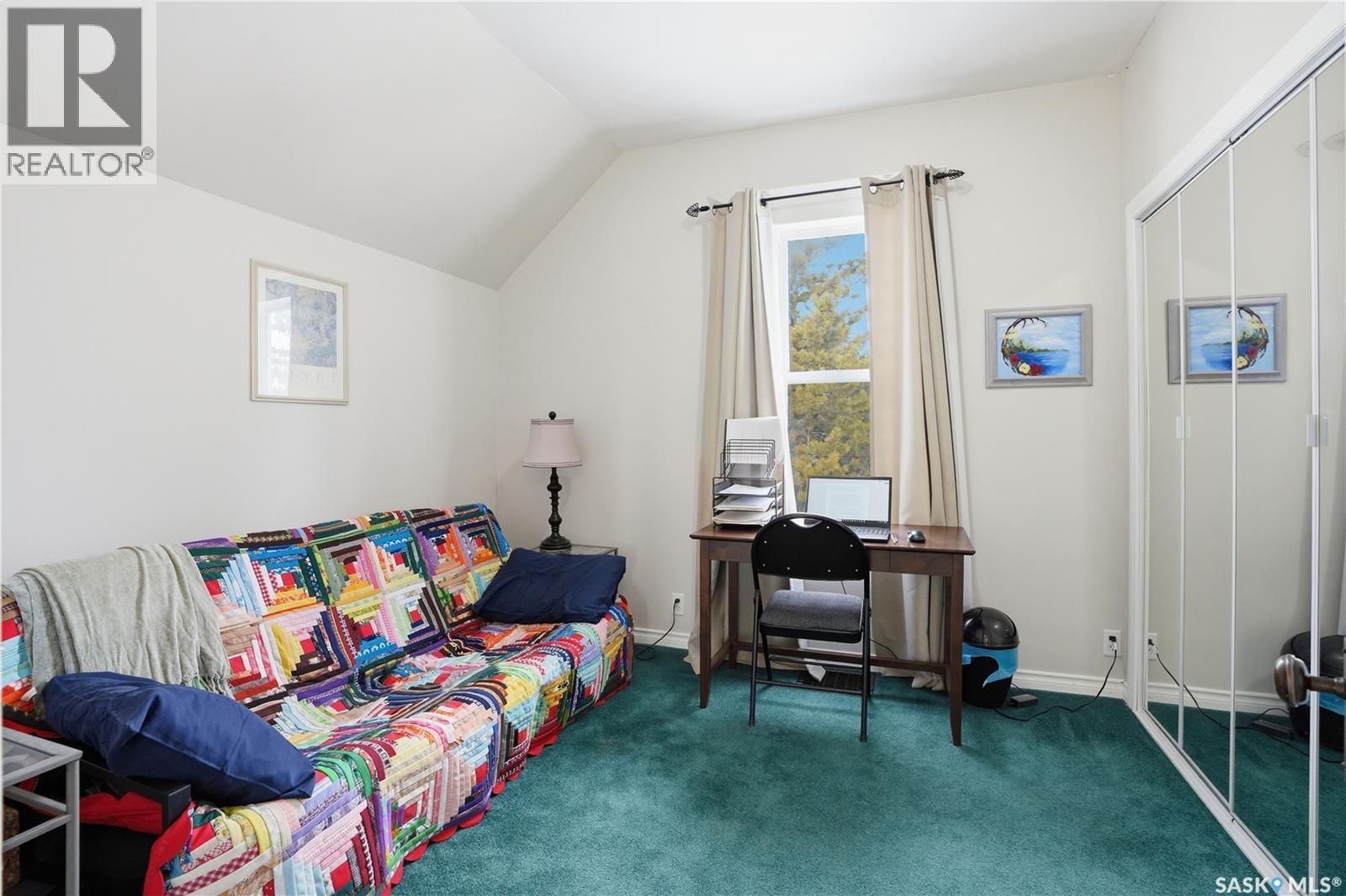 205 3Rd Avenue, Harris, SK - Indoor