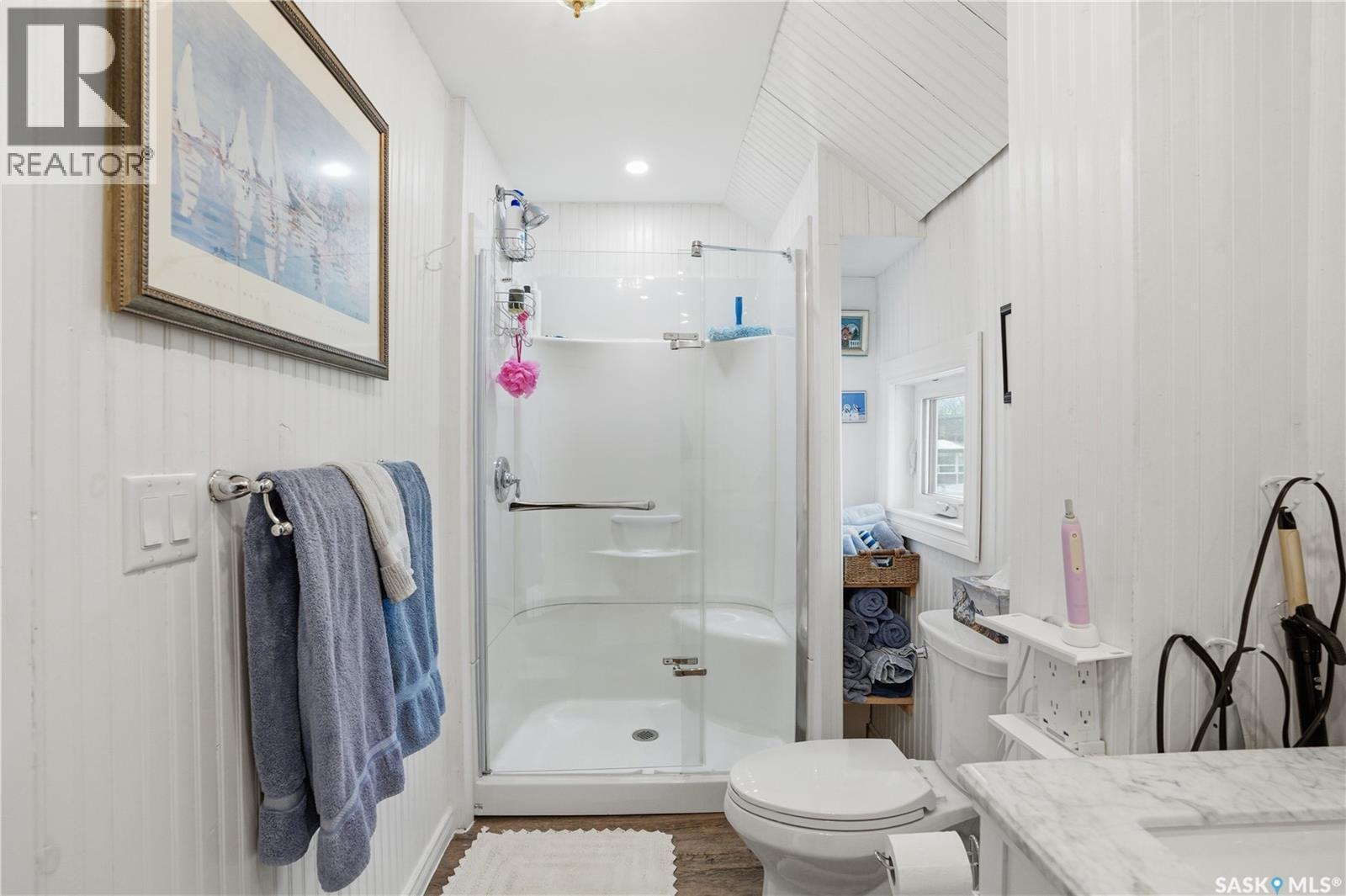205 3Rd Avenue, Harris, SK - Indoor Photo Showing Bathroom