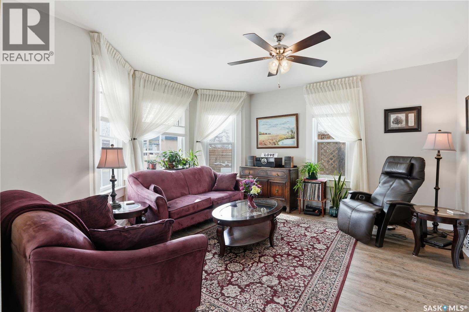 205 3Rd Avenue, Harris, SK - Indoor Photo Showing Living Room