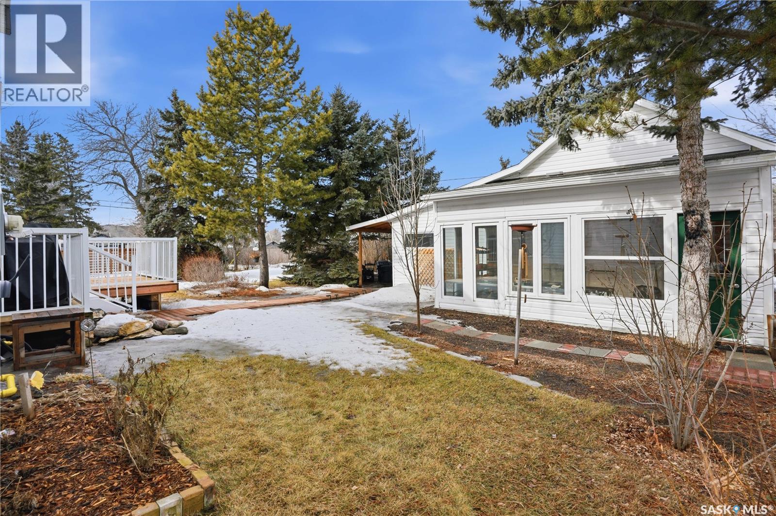 205 3Rd Avenue, Harris, SK - Outdoor With Deck Patio Veranda