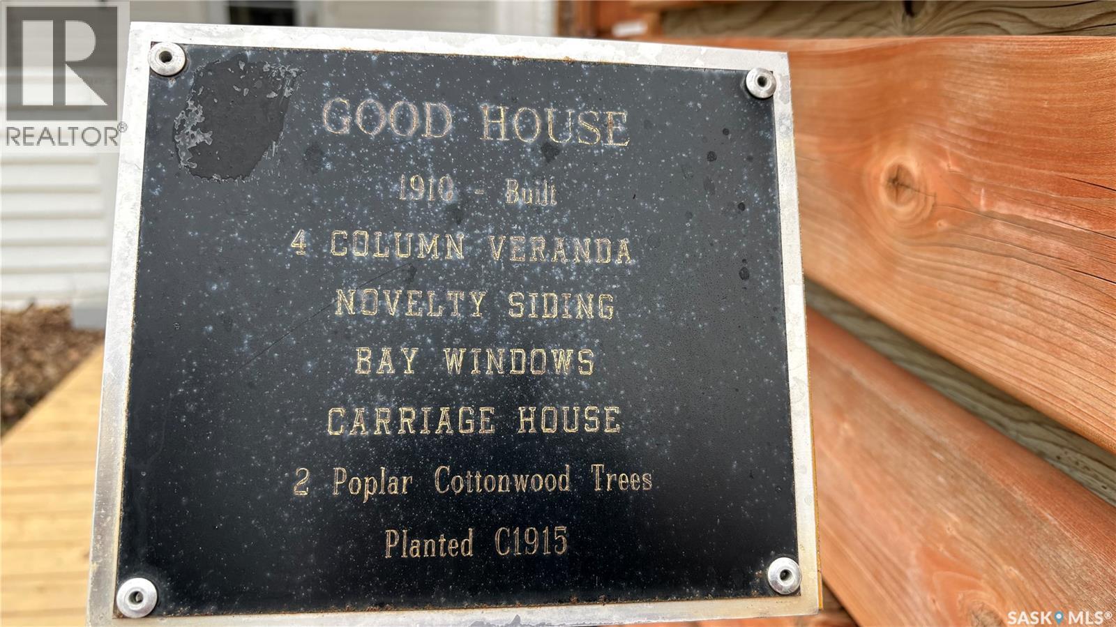 205 3Rd Avenue, Harris, SK -