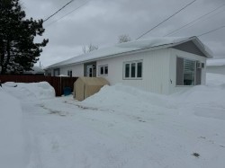 12 Rue Guy Rouyn-Noranda, QC J9Y 1A5