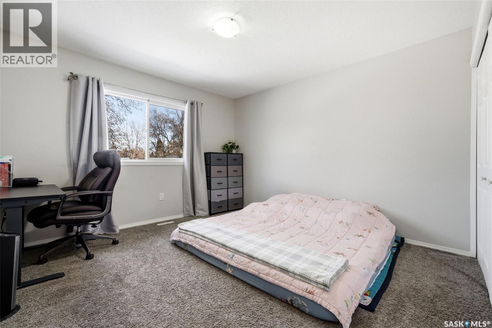 55 Schneider Crescent, Regina, SK - Indoor Photo Showing Bedroom