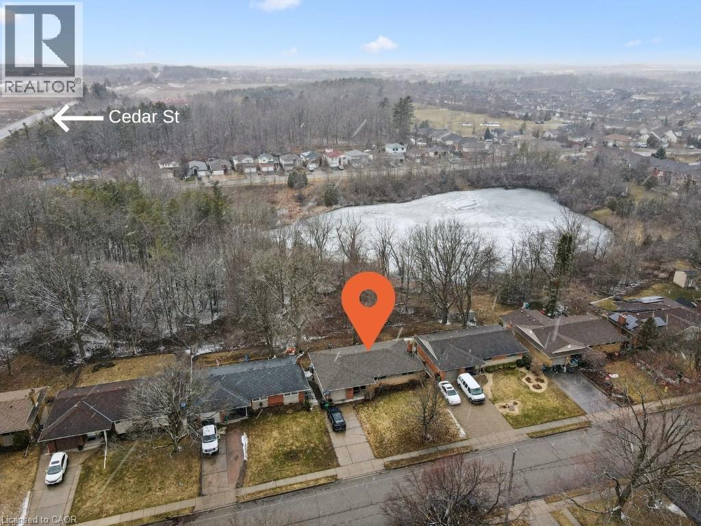 Aerial view of residential area - 16 Stephen Street, Cambridge, ON - Outdoor With View