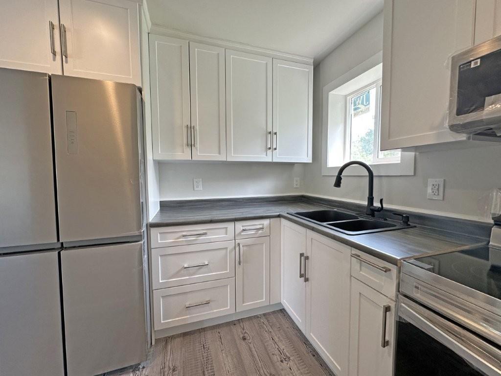 130 Harkness Street, Nipigon, ON - Indoor Photo Showing Kitchen With Double Sink