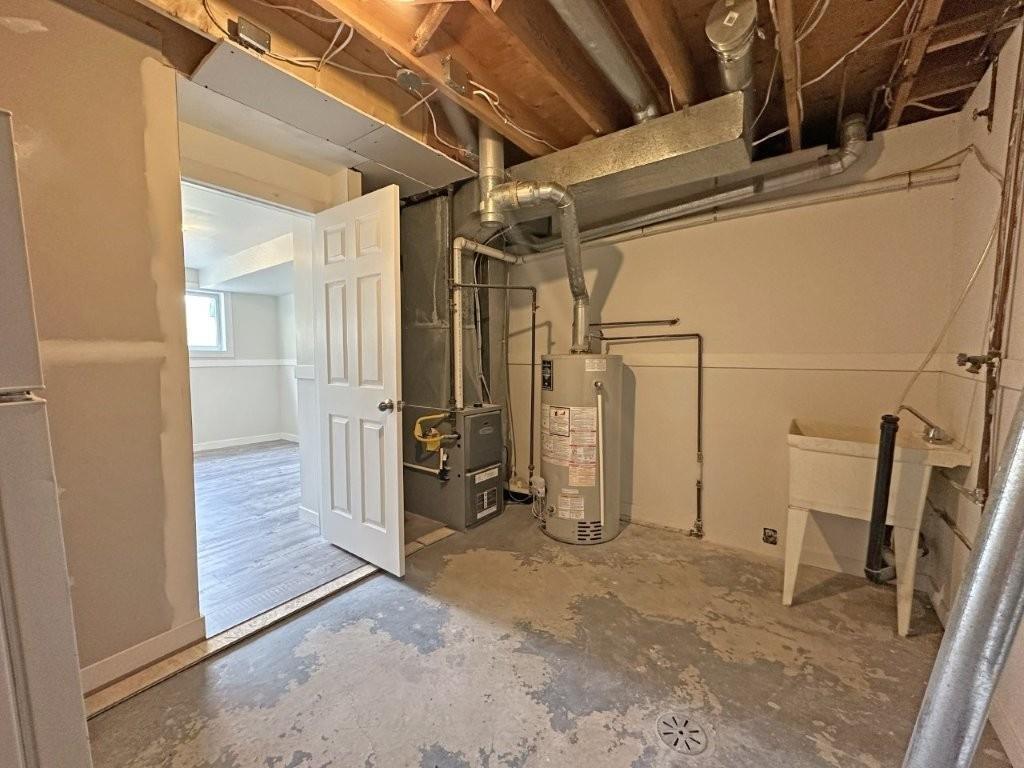 130 Harkness Street, Nipigon, ON - Indoor Photo Showing Basement