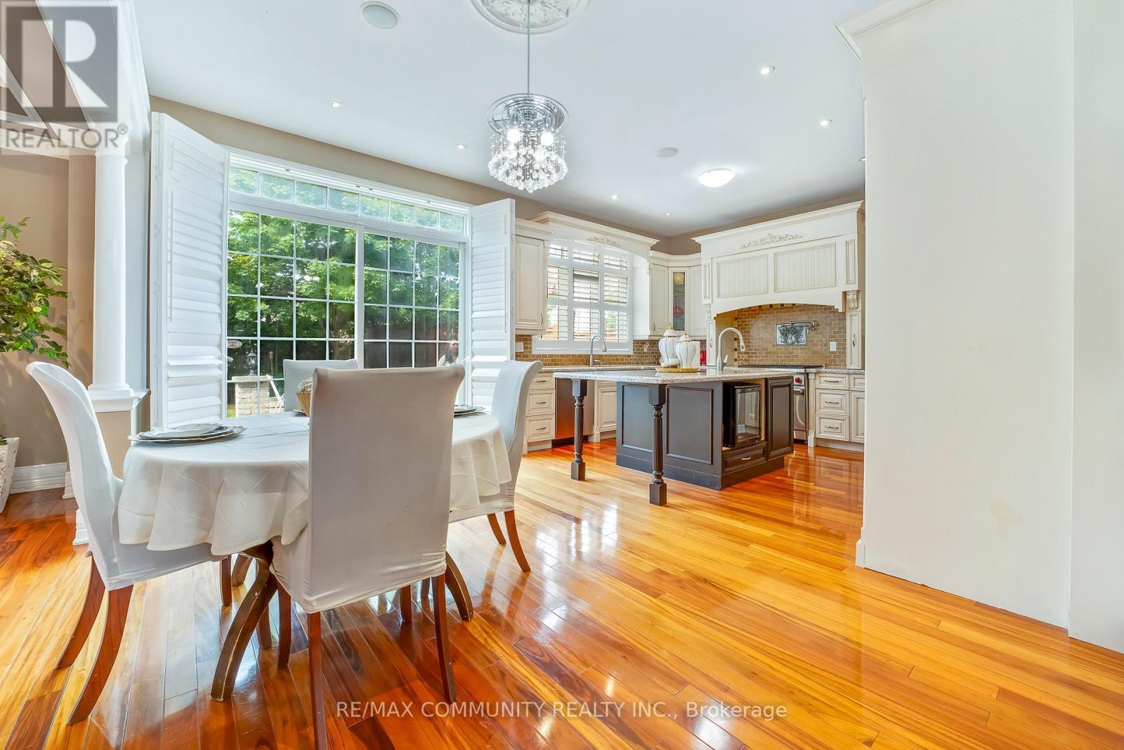 2 Dolby Crescent, Ajax, ON - Indoor Photo Showing Dining Room