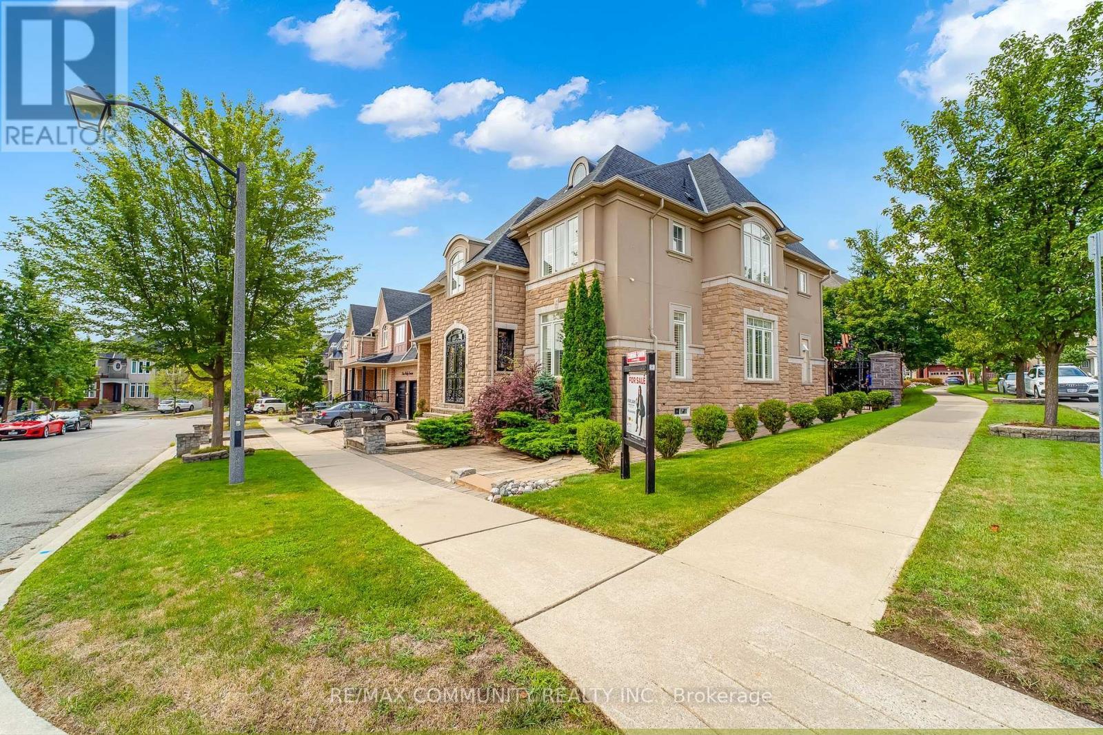 2 Dolby Crescent, Ajax, ON - Outdoor With Facade