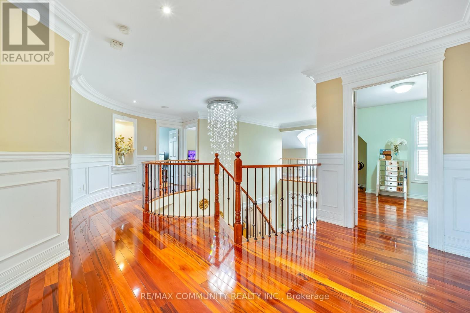 2 Dolby Crescent, Ajax, ON - Indoor Photo Showing Other Room