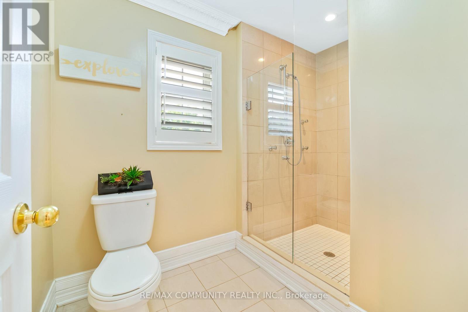 2 Dolby Crescent, Ajax, ON - Indoor Photo Showing Bathroom