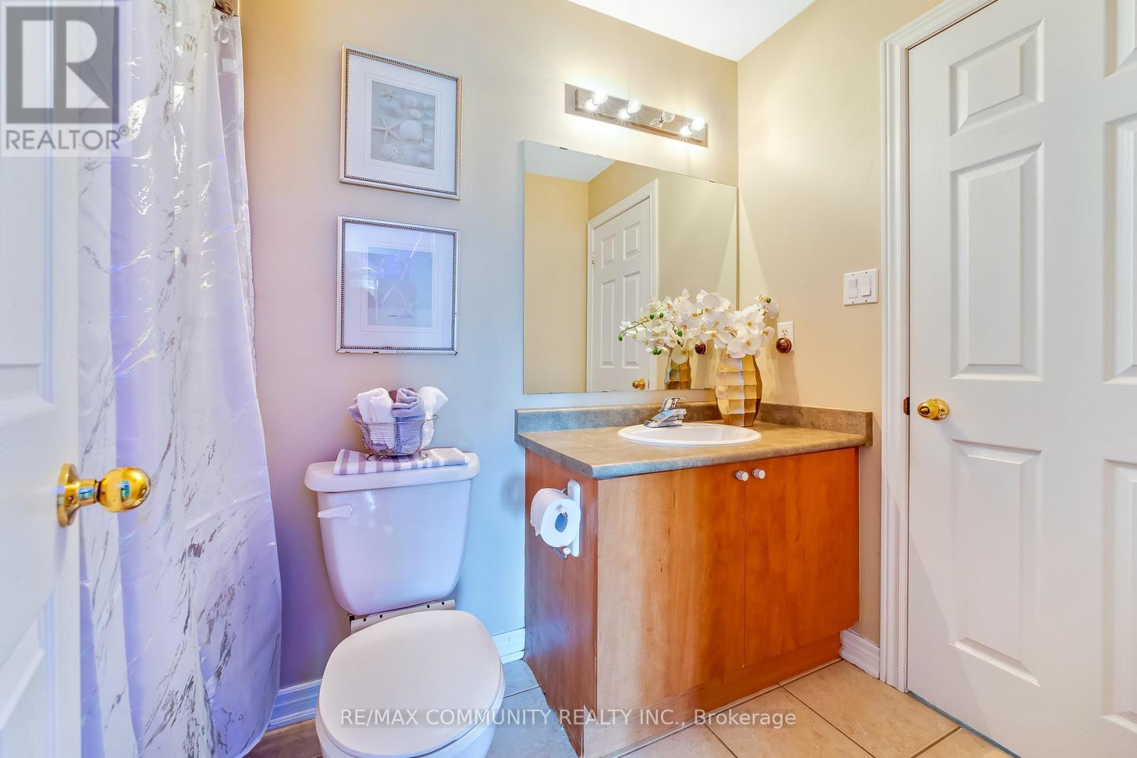 2 Dolby Crescent, Ajax, ON - Indoor Photo Showing Bathroom