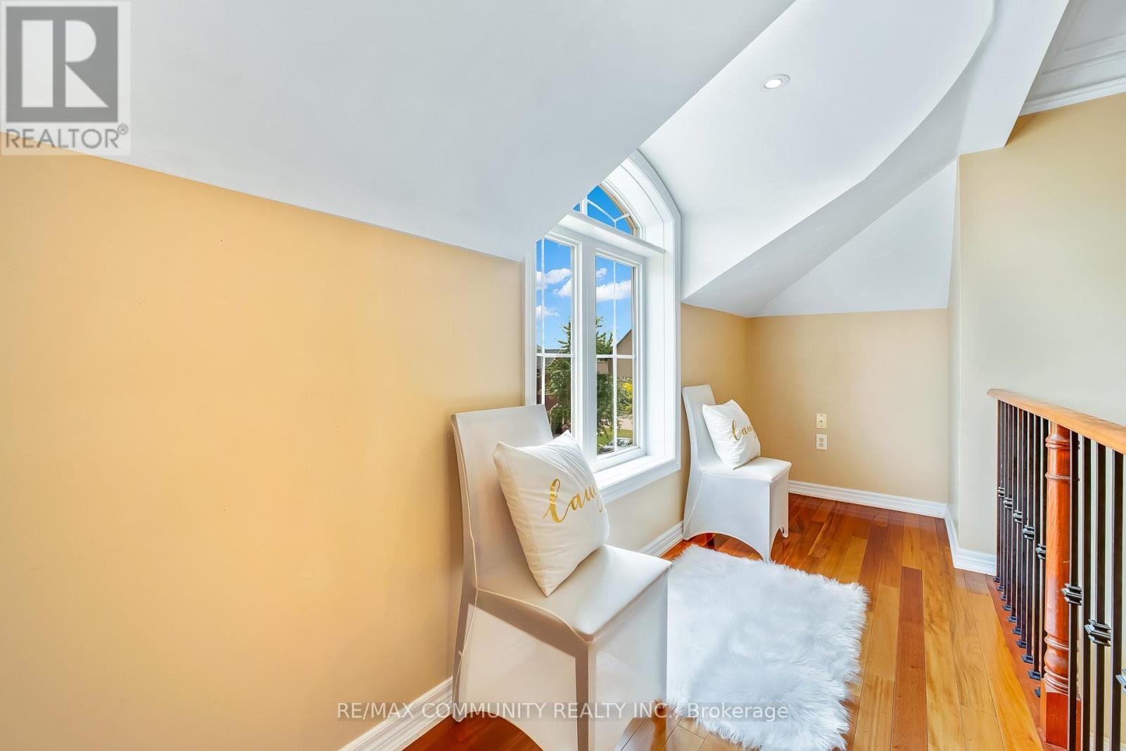 2 Dolby Crescent, Ajax, ON - Indoor Photo Showing Other Room